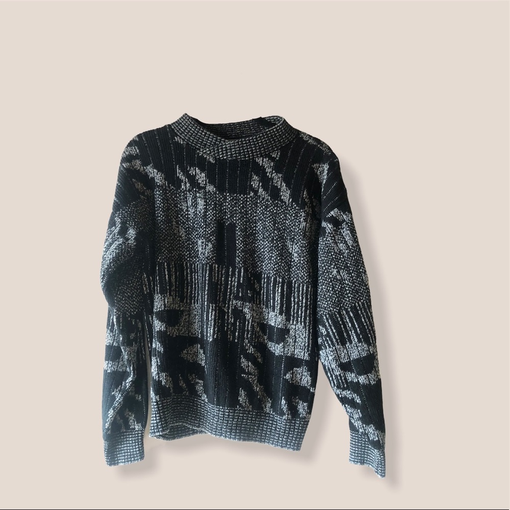 Vintage black and white sweater